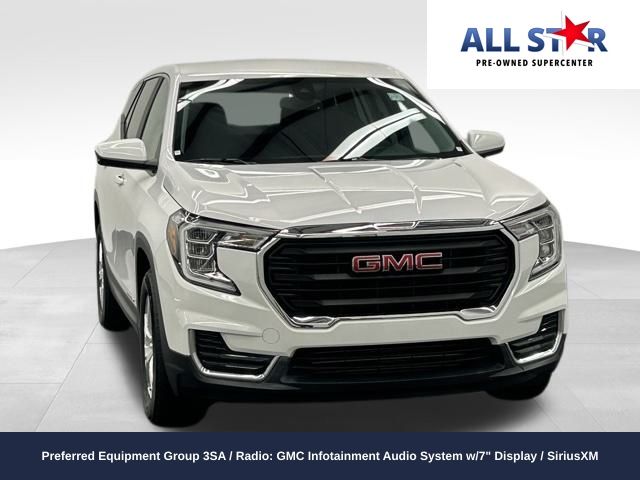 2024 GMC Terrain SLE's photo