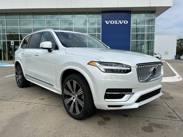 2025 Volvo XC90 Plus's photo