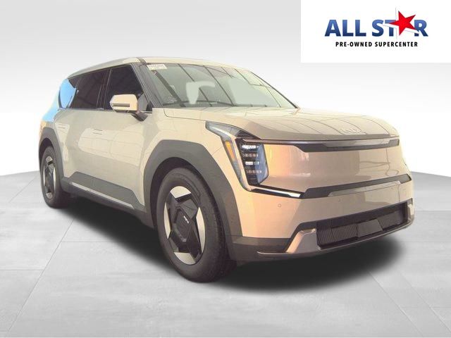2024 Kia Ev9 Light L/R's photo