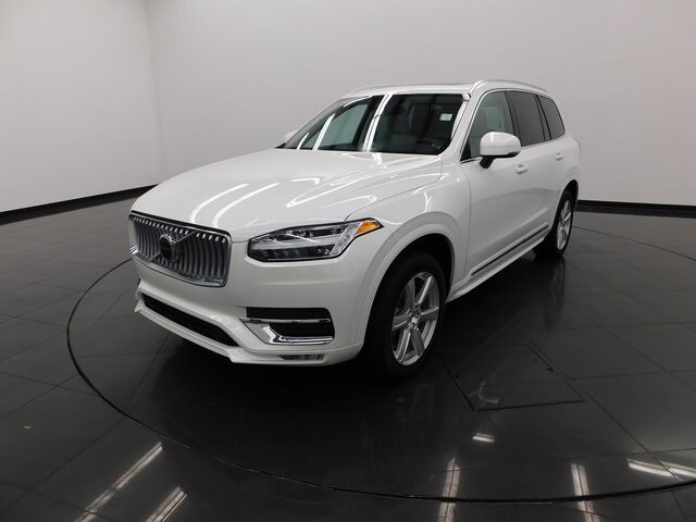 2024 Volvo XC90 B5 Core photo 4