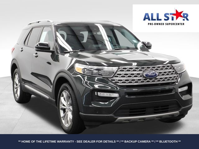 2023 Ford Explorer Limited's photo