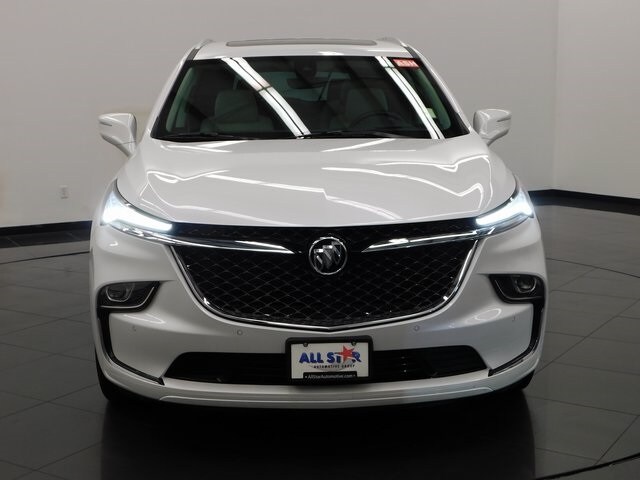 2024 Buick Enclave Avenir photo 3