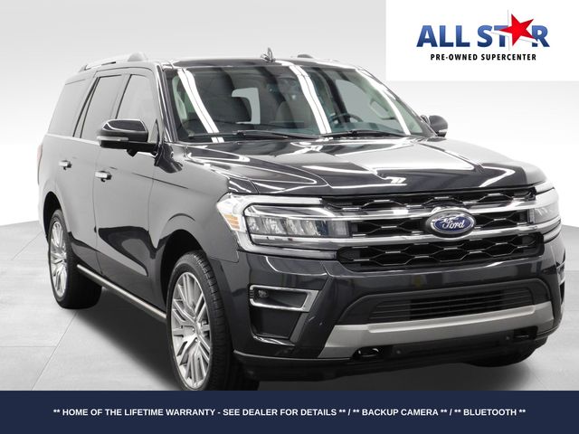 2023 Ford Expedition Limited's photo