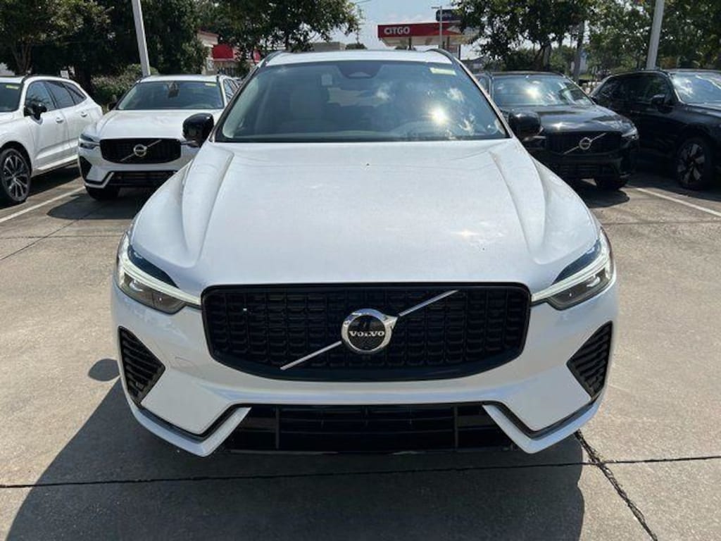 Used 2025 Volvo XC60 plug-in hybrid T8 Ultra SUV