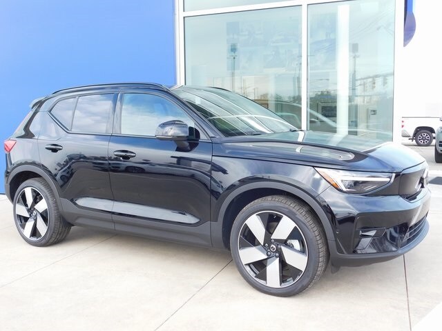 2024 Volvo XC40 Recharge Twin Plus photo 4