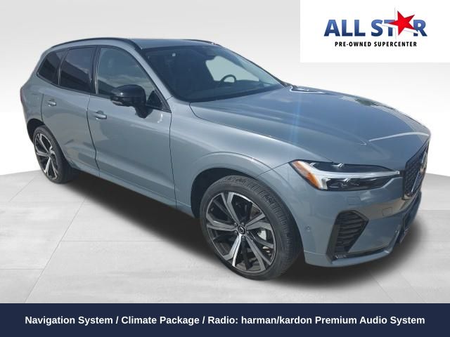 2023 Volvo XC60 Ultimate's photo