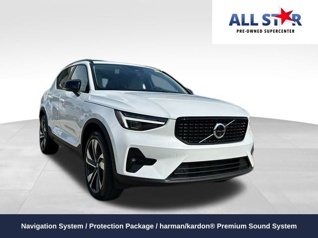 2025 Volvo XC40 Ultra's photo