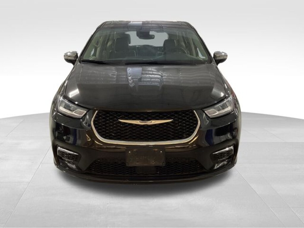 Used 2023 Chrysler Pacifica Hybrid Limited Minivan/Van