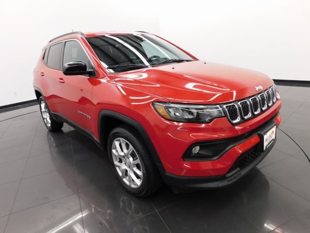 Used 2023 Jeep Compass Latitude Lux SUV