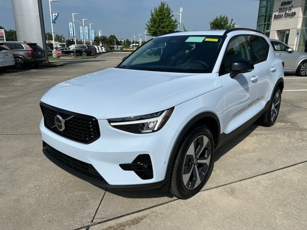 New 2026 Volvo XC40 Plus SUV