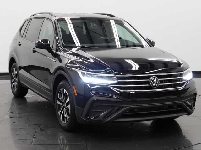2024 Volkswagen Tiguan S's photo