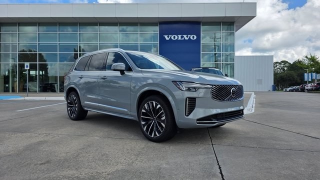 2026 Volvo XC90 Plus's photo