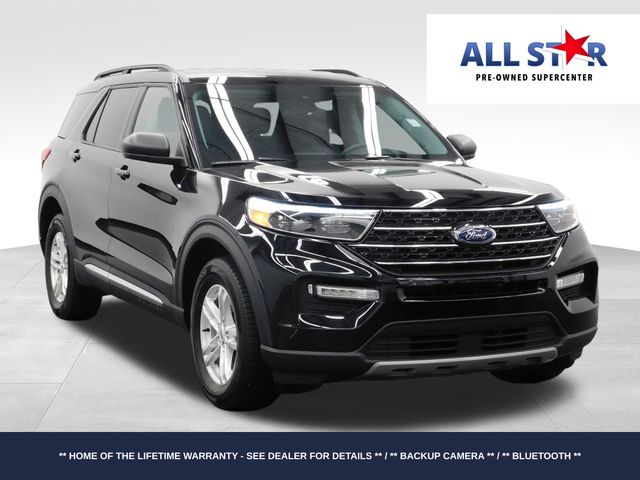 2023 Ford Explorer XLT's photo