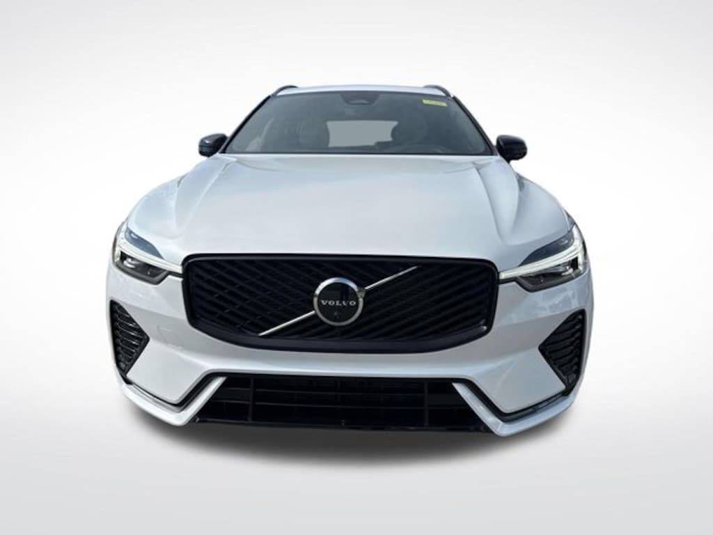 New 2026 Volvo XC60 B5 Plus SUV