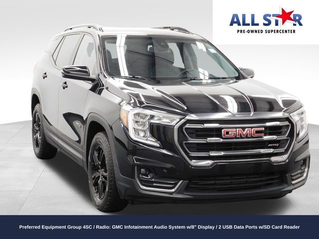 2023 GMC Terrain AT4's photo