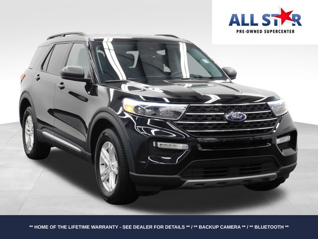 2023 Ford Explorer XLT's photo