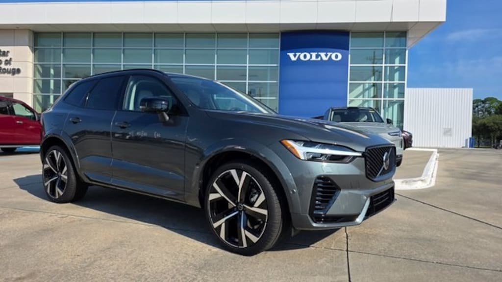 New 2026 Volvo XC60 Plug-In Hybrid T8 Ultra SUV