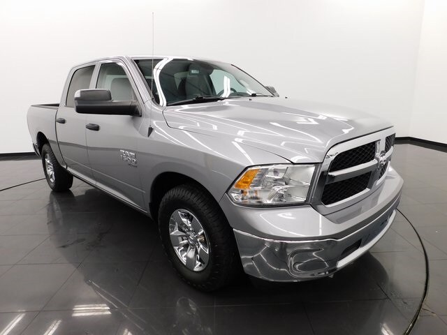 2023 Ram 1500 Classic SLT photo 2