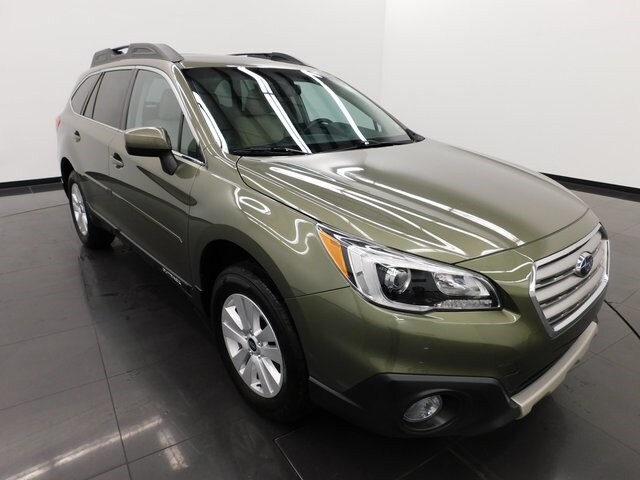 2017 Subaru Outback 2.5i Premium photo 2