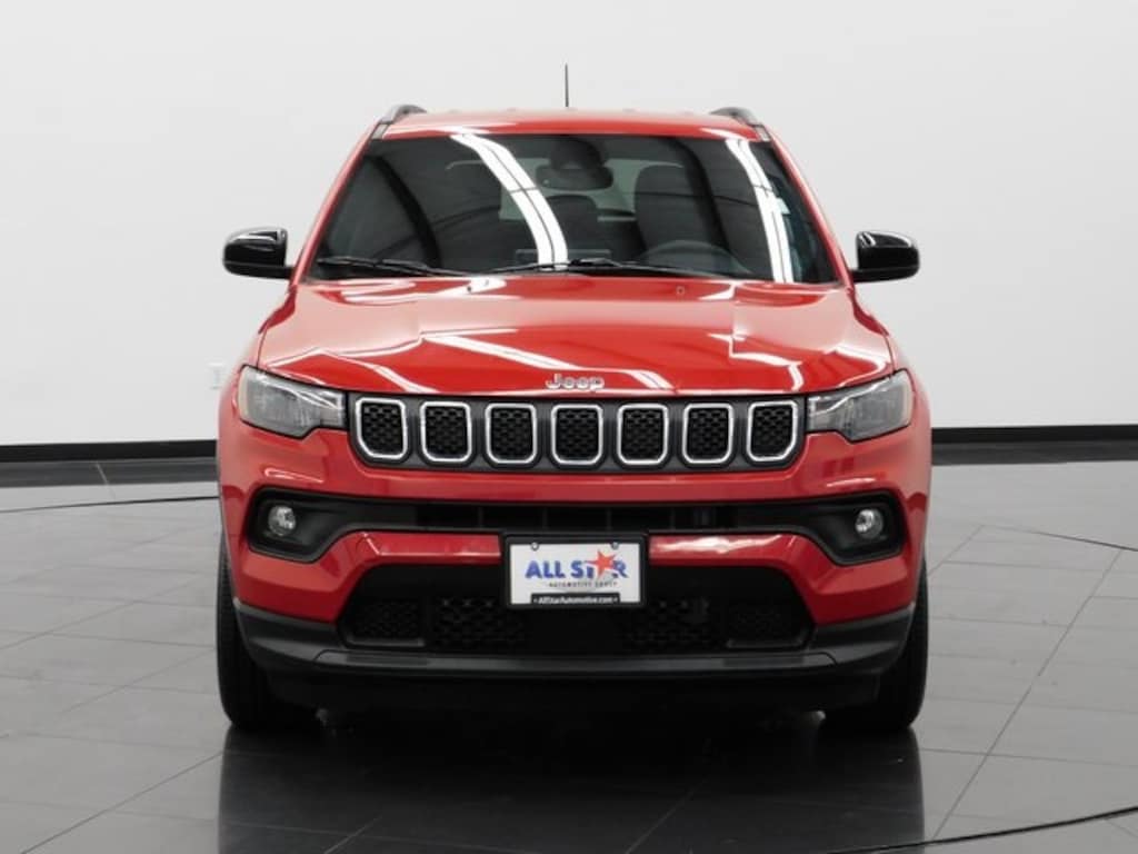 Used 2023 Jeep Compass Latitude Lux SUV