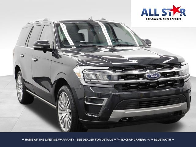 2023 Ford Expedition Limited's photo