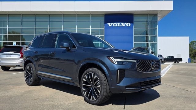 2026 Volvo XC90 Plus's photo