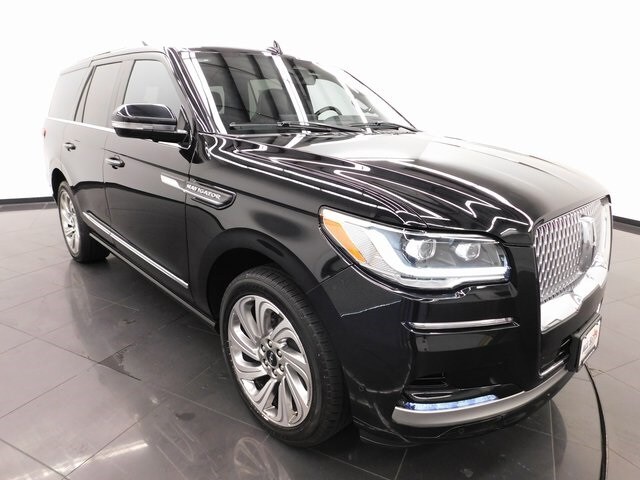2024 Lincoln Navigator Reserve photo 2
