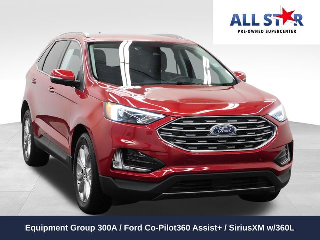 2022 Ford Edge Titanium's photo