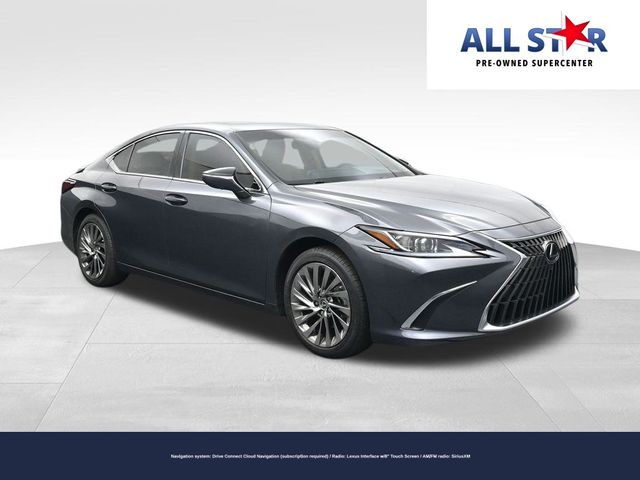 2025 Lexus ES Base's photo