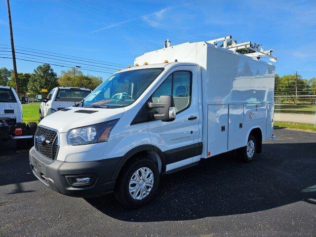 2024 Ford Transit Cutaway photo 4