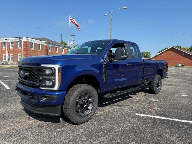 2026 Ford F-350 photo 3