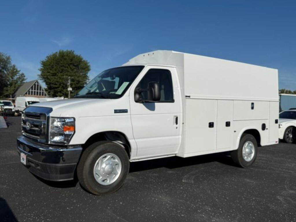 New 2026 Ford E350 SD COMM CUTAWAY 138WB W/KUV VAN