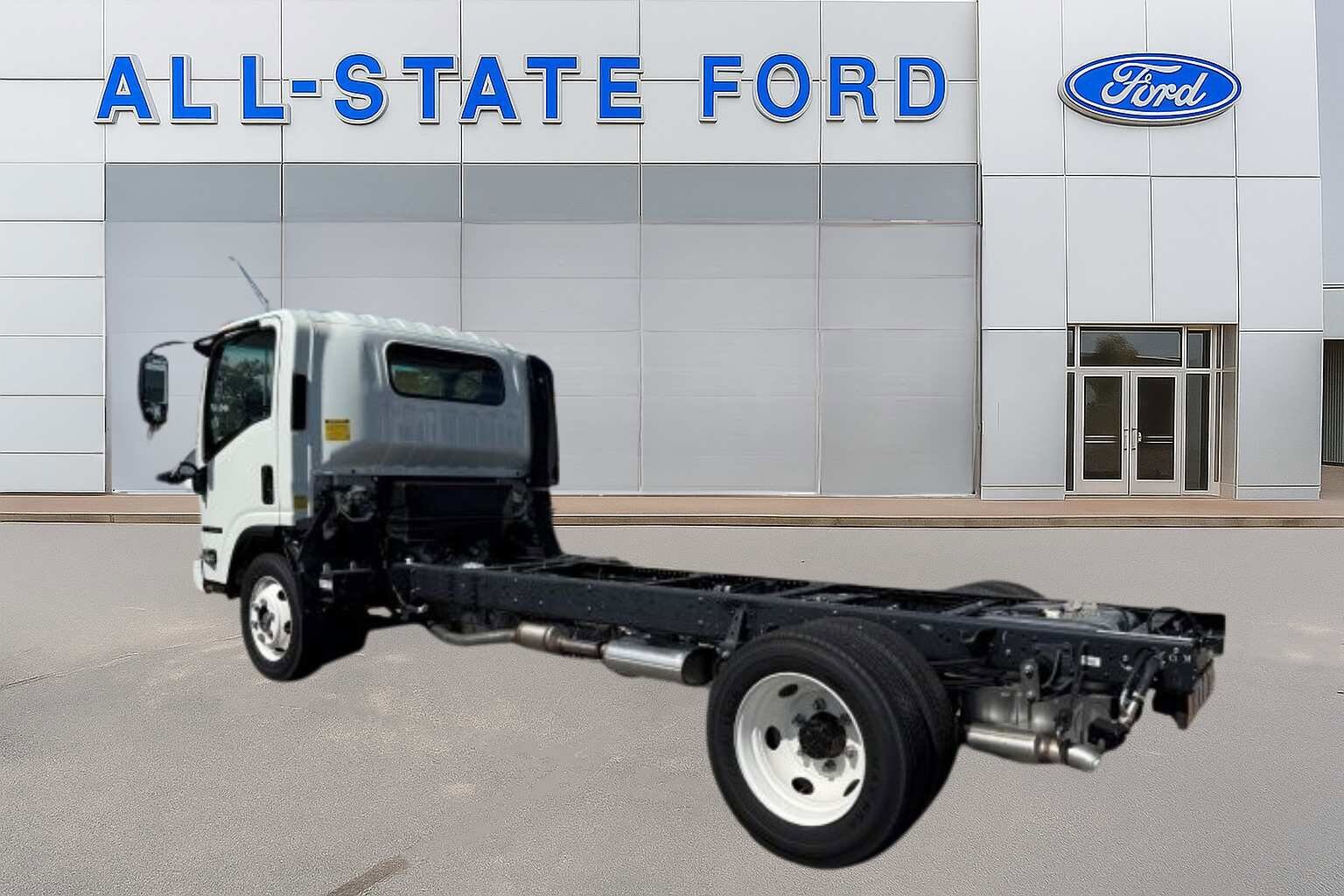 2025 Isuzu NRR photo 4