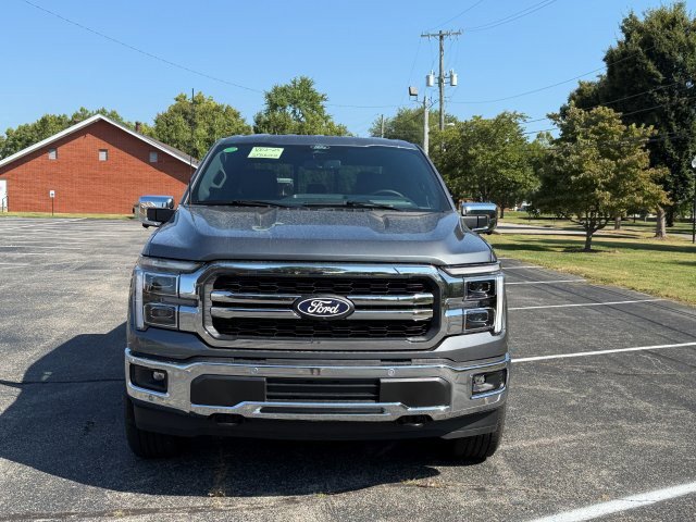 2025 Ford F-150 Lariat photo 2