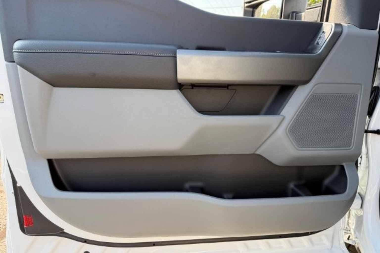 2026 Ford F-350 Super Duty XL - Photo 10