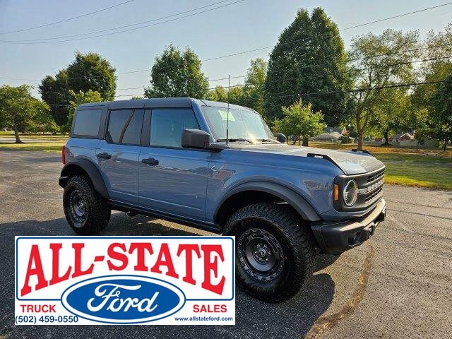 2024 Ford Bronco Black Diamond photo 2