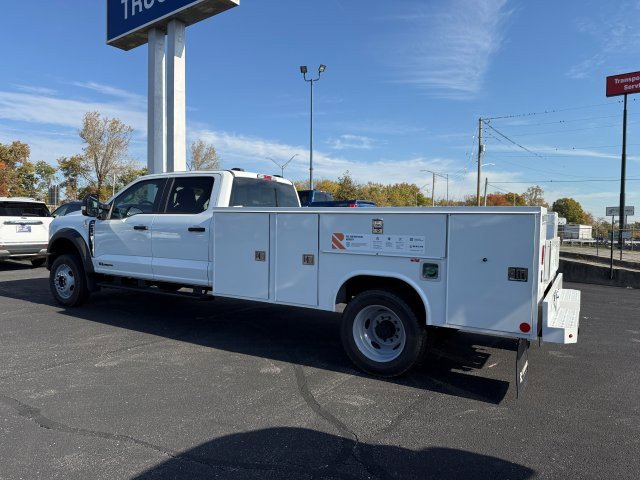 2026 Ford F-550 photo 4
