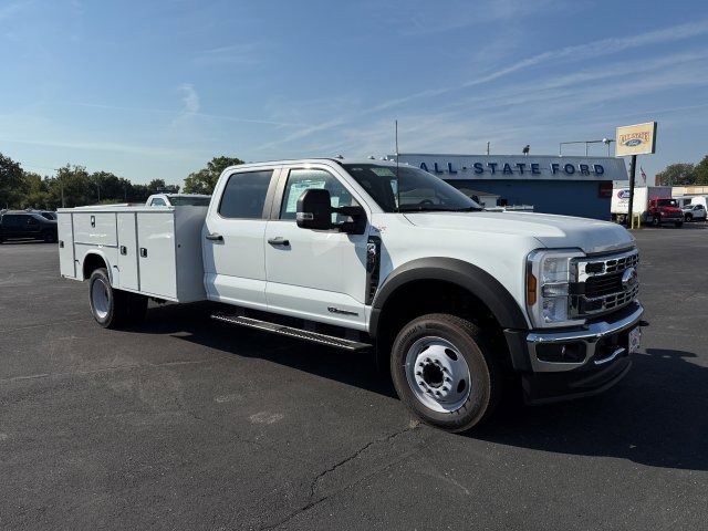 2025 Ford F-550 Super Duty Chassis Cab XL's photo