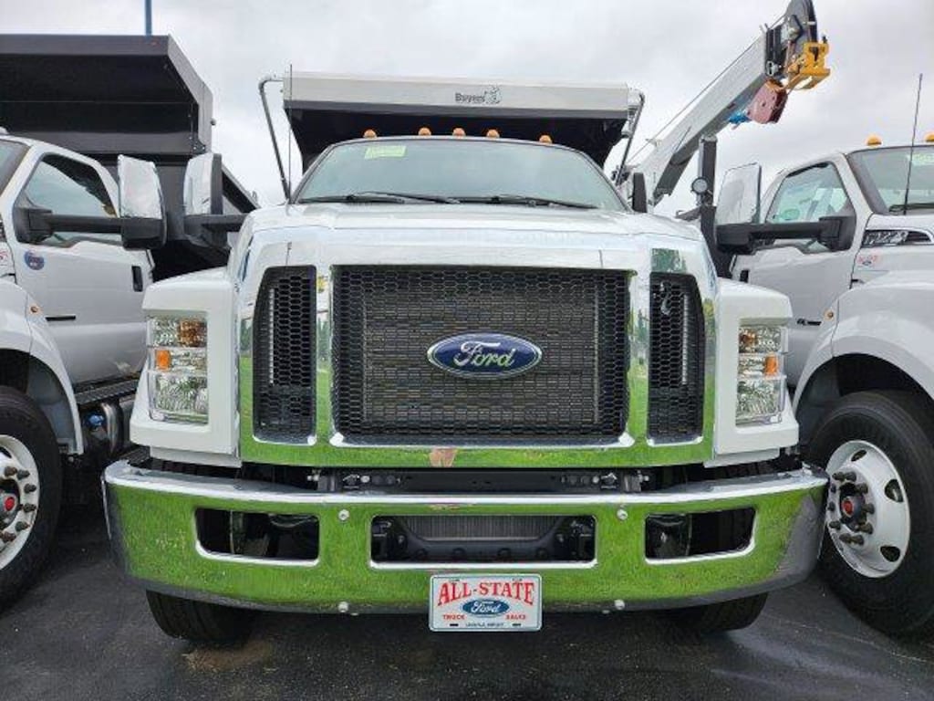 New 2025 Ford F750 REGULAR CAB CHAS DOCK HEIGHT 158WB W/DUMP BPDY TRUCK