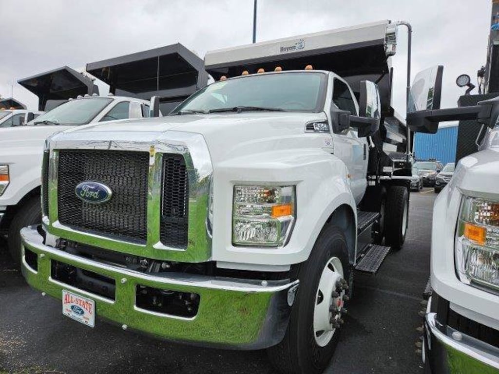 New 2025 Ford F750 REGULAR CAB CHAS DOCK HEIGHT 158WB W/DUMP BPDY TRUCK