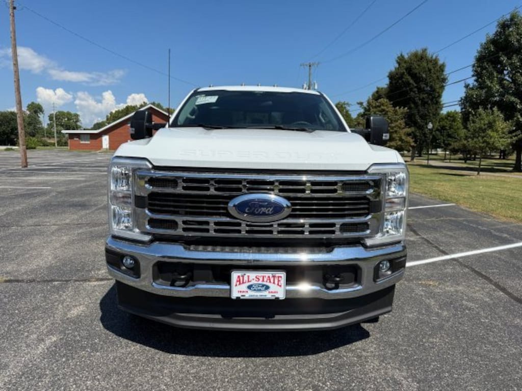 New 2025 Ford F350 SC CHAS 4X4 XL 168WB W/SERVICE BODY TRUCK