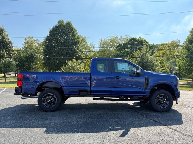 2026 Ford F-350 Super Duty XL - Photo 8