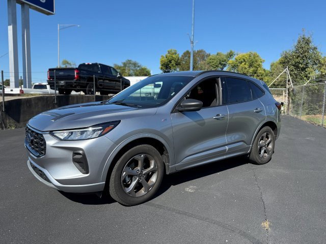 2024 Ford Escape ST-Line photo 3