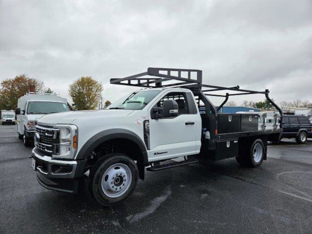 New 2024 Ford F550 RC CHAS 4X4 XL DRW 169WB W/CONTRACTORS BODY TRUCK