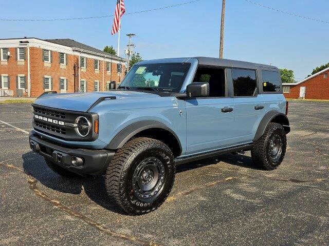 2024 Ford Bronco Black Diamond photo 4