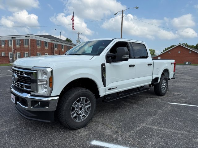 2025 Ford F-350 photo 3