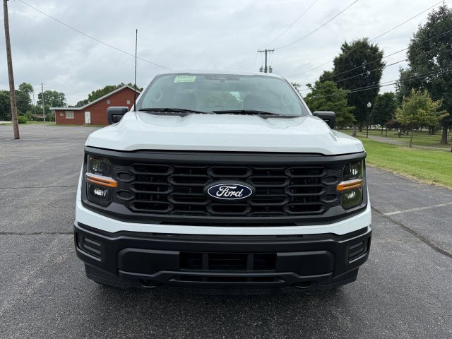 2025 Ford F-150 XL photo 2