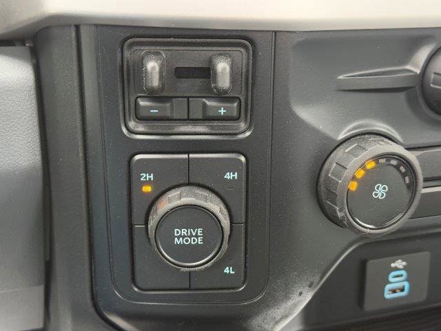 2024 Ford F-450 Super Duty Chassis Cab XL - Photo 29
