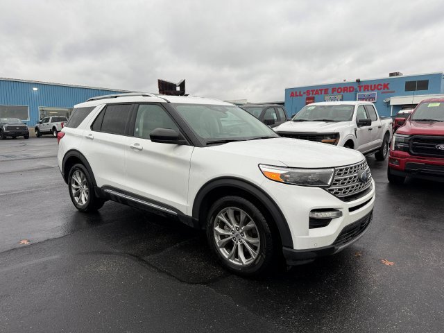 2023 Ford Explorer Limited's photo