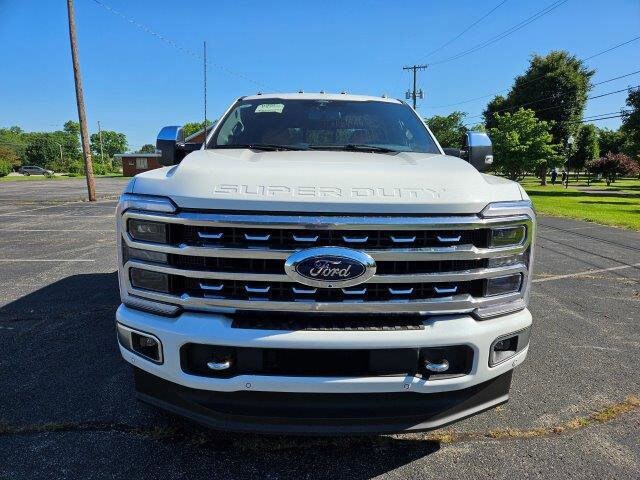 2024 Ford F-350 Platinum photo 3